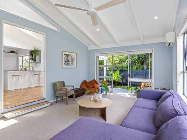 26 Doment Crescent, Orewa