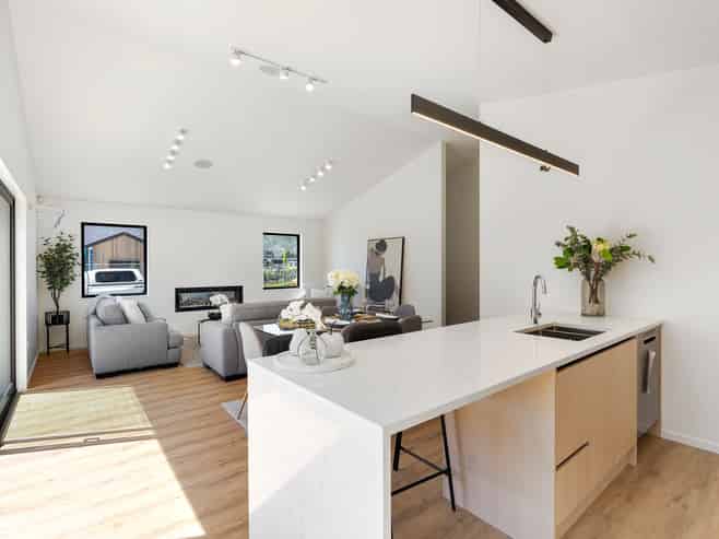 16 Wooing Tree Avenue, Cromwell