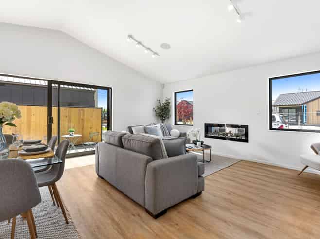 16 Wooing Tree Avenue, Cromwell