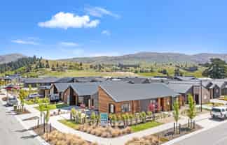 16 Wooing Tree Avenue, Cromwell