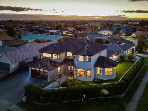 2 The Croft, Havelock North