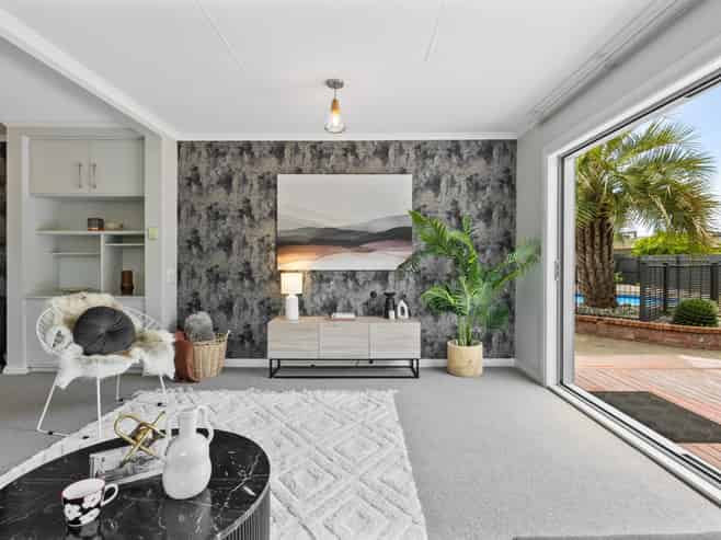 6 Collins Road, Richmond