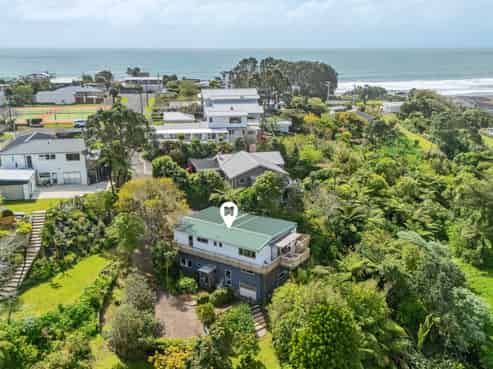 15 Linda Street, Oakura