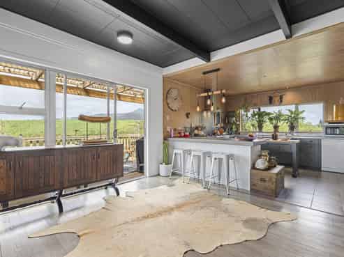 15 Linda Street, Oakura