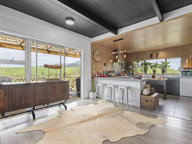 15 Linda Street, Oakura