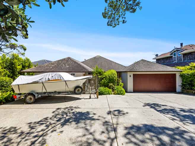 4 Mellons Bay Road, Mellons Bay