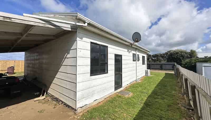 27A Nukumaru Parade, Waitotara