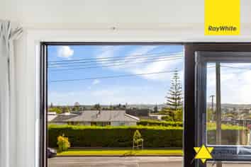 1/2 Northall Road, New Lynn