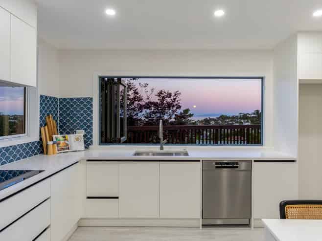 1/547 East Coast Road, Browns Bay