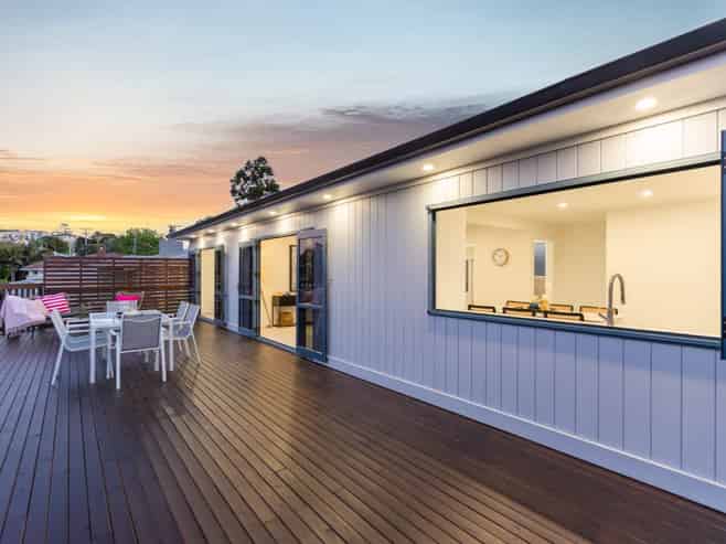 1/547 East Coast Road, Browns Bay