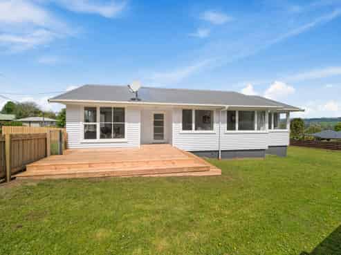 56 Thomas Crescent, Western Heights