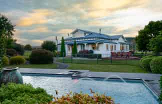 355 Main Rd Spring Grove, WAKEFIELD