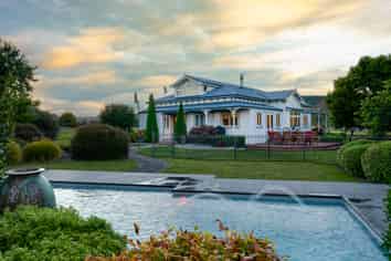 355 Main Rd Spring Grove, WAKEFIELD