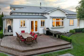 355 Main Rd Spring Grove, WAKEFIELD