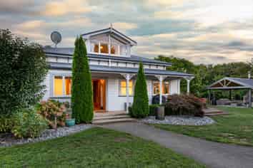 355 Main Rd Spring Grove, WAKEFIELD