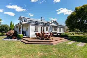 355 Main Rd Spring Grove, WAKEFIELD