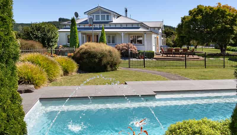 355 Main Rd Spring Grove, WAKEFIELD