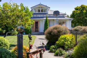 355 Main Rd Spring Grove, WAKEFIELD