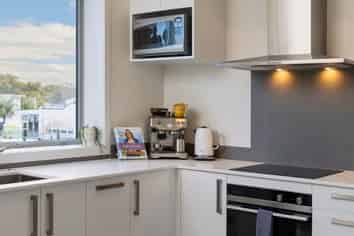 2 Wharetana Crescent, New Lynn