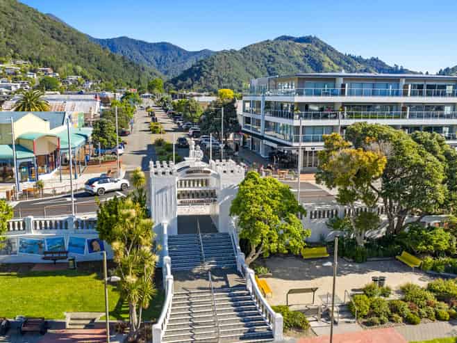 Blue-chip commercial asset in the heart of Picton