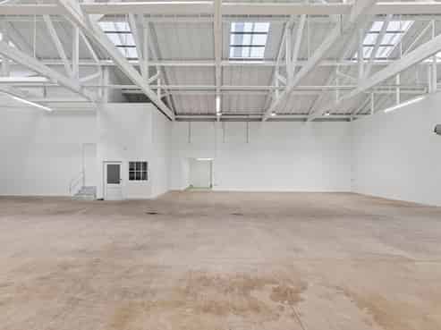 Warehousing with facilities - for lease