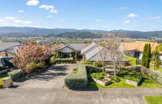 5 Ormrod Grove, Riverstone Terraces