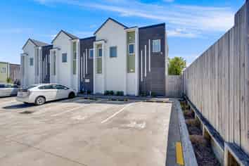 24/10 Burrows Place, Frankton