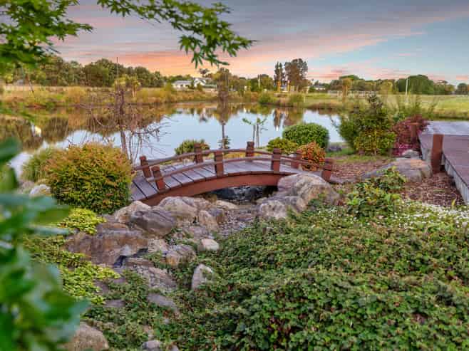 166 Oriental Parade, Papamoa