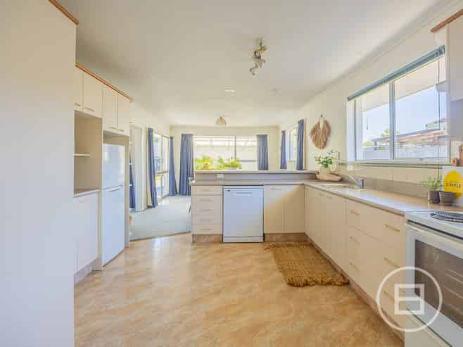 22 Bucknell Street, SOCKBURN