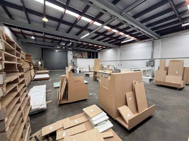 Well-sized Tenancy in Industrial Hub