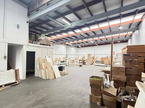 Well-sized Tenancy in Industrial Hub