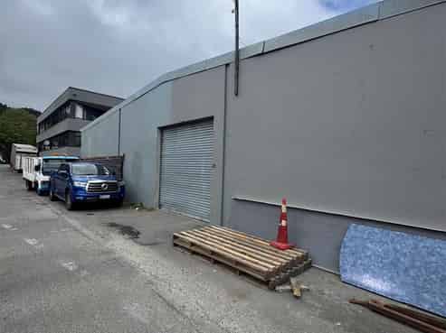 Basic and cheap warehouse.