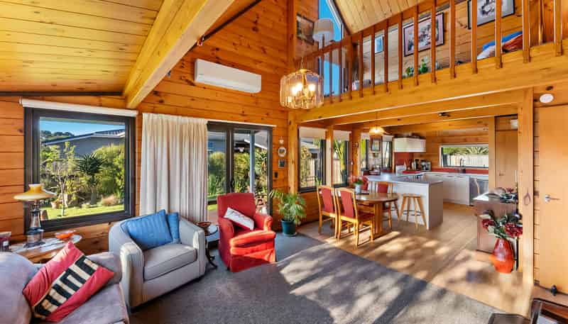 5 Kaitake Place, Oakura