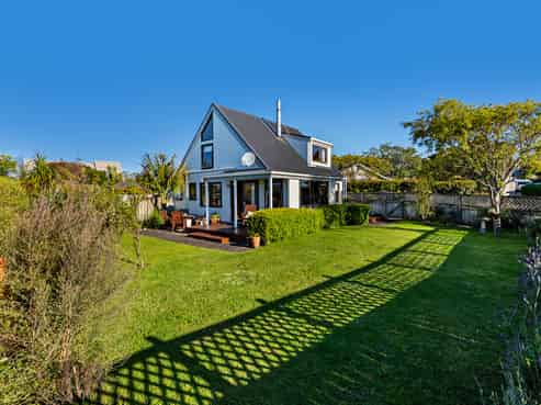 5 Kaitake Place, Oakura