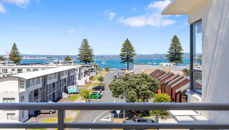310/23 Maunganui Road (The Atrium), Mount Maunganui