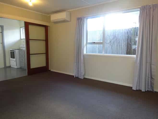 2/1102 Williams Street , Mahora