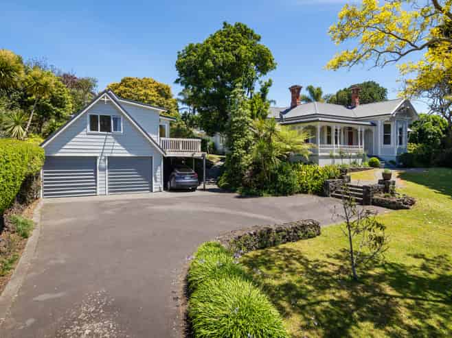 707 & 707B New North Road, Mount Albert