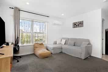 6/12 Raines Avenue, Forrest Hill