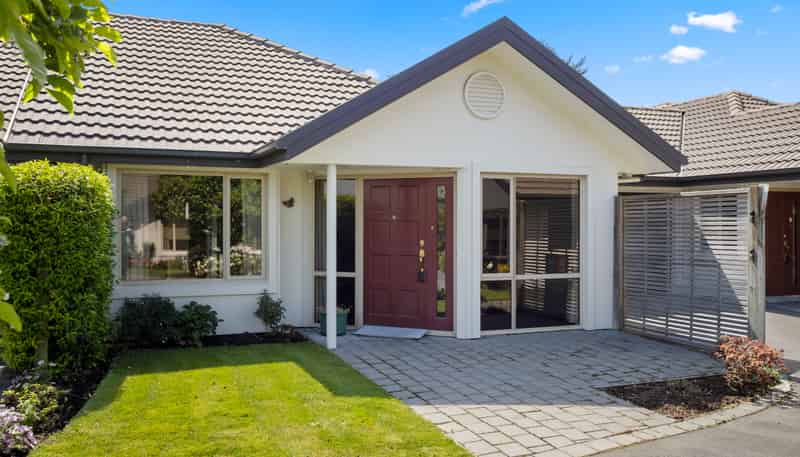 2/19 Tancred Street, Ashburton