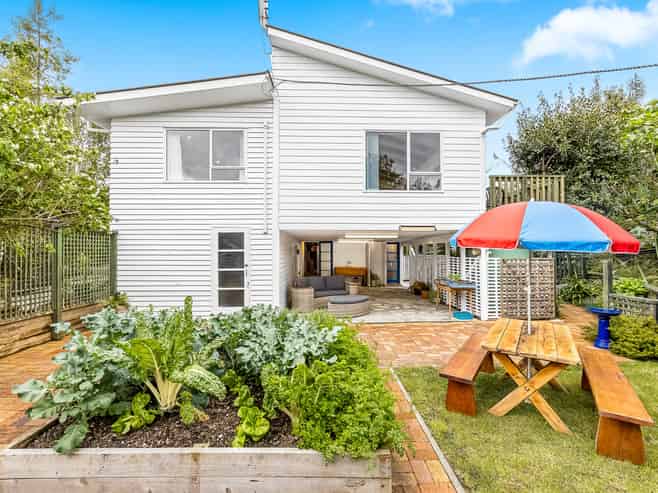 155 Hutchinson Avenue, New Lynn