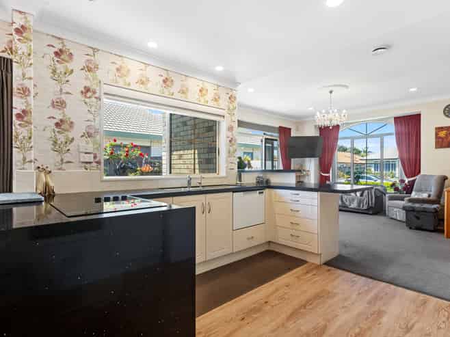 36 Crichton Terrace, Mount Maunganui