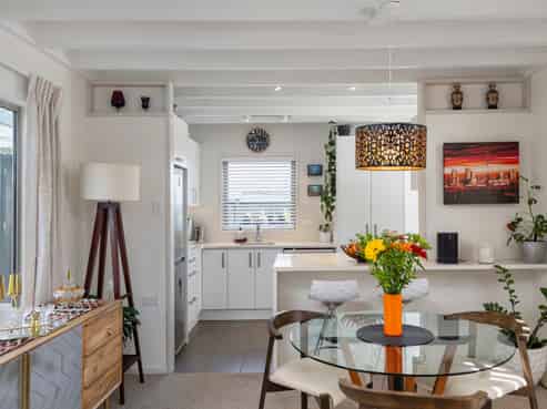 2/5 Wesley Avenue, Mount Albert