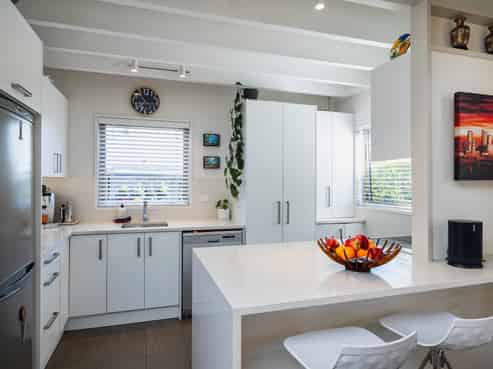 2/5 Wesley Avenue, Mount Albert