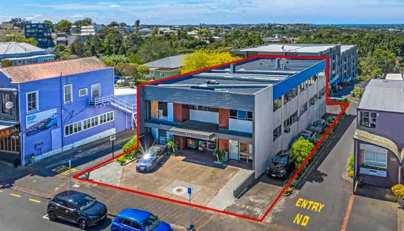 231 Hinemoa Street, Birkenhead