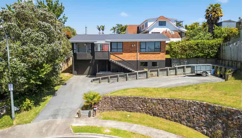 37 Glenn Terrace, Otumoetai