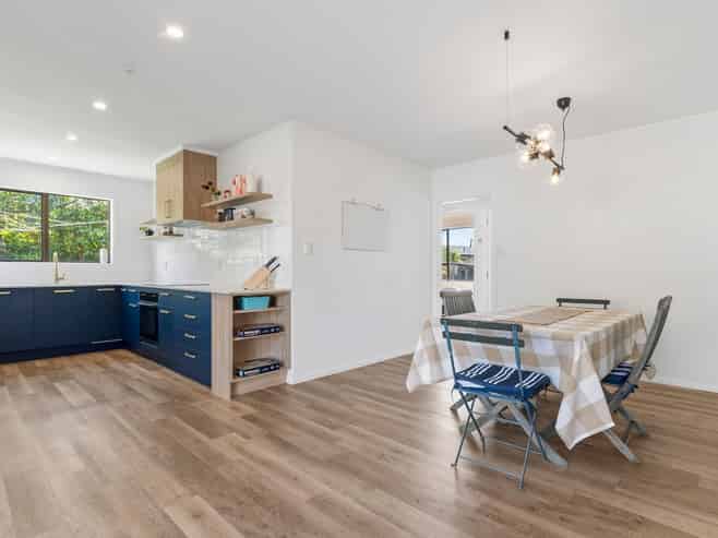 37 Glenn Terrace, Otumoetai