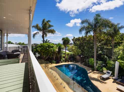 36 Lloyd Avenue, Mount Albert