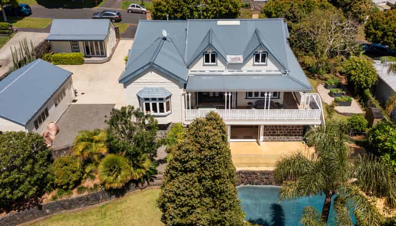 36 Lloyd Avenue, Mount Albert