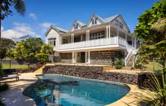 36 Lloyd Avenue, Mount Albert