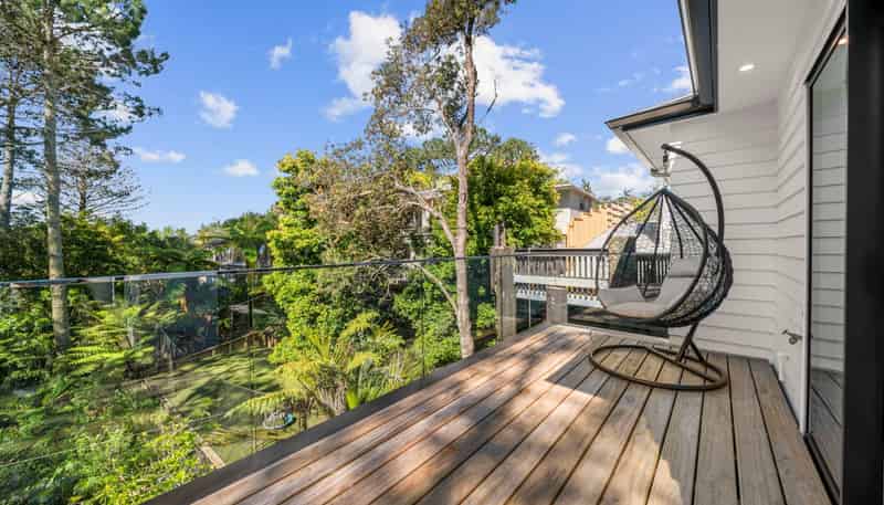 5A  Saddleback Rise, Murrays Bay